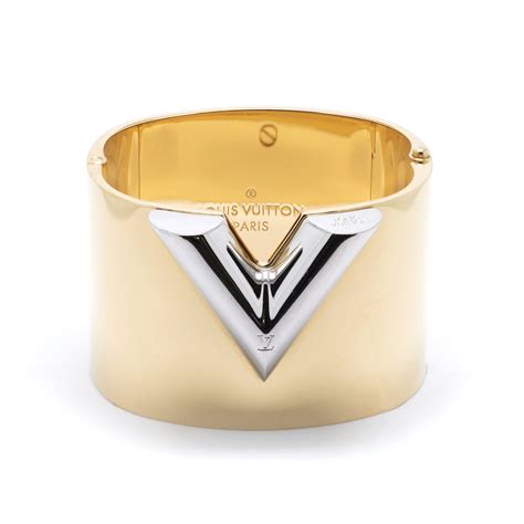 louis vuitton bracciale essential v|v cuff bracelet.